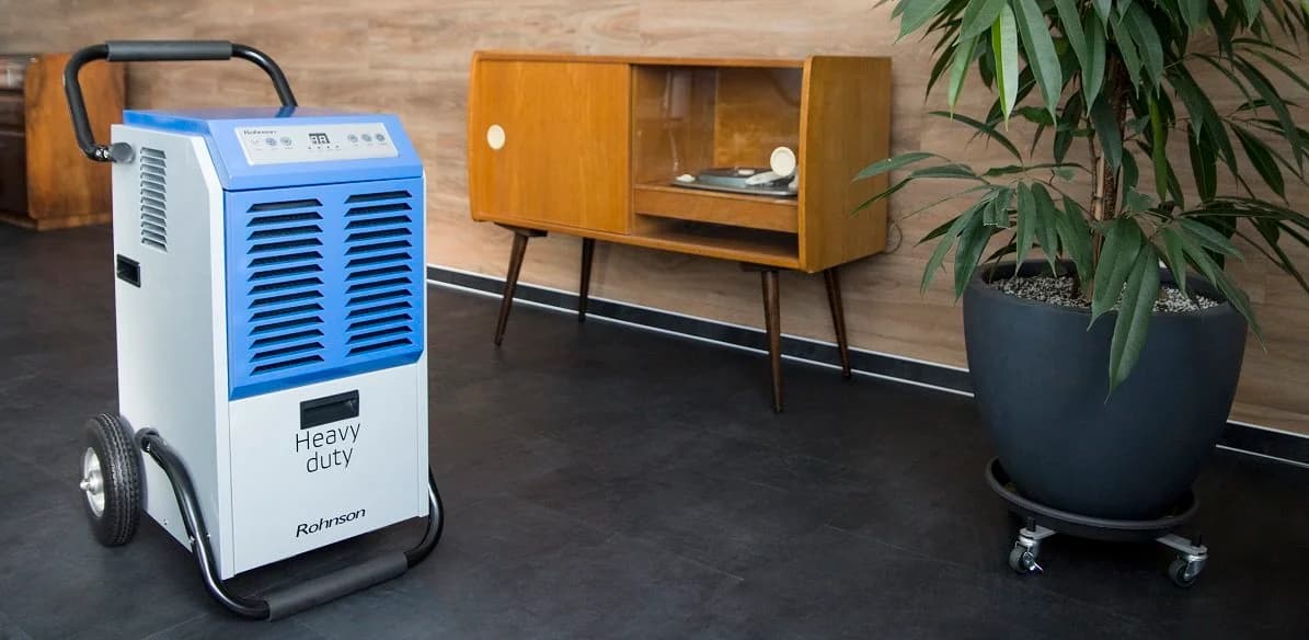 Odvlhčovač vzduchu v byte – prenájom odvlhčovačov pre byty a domy Trenčín, zbavenie sa plesní